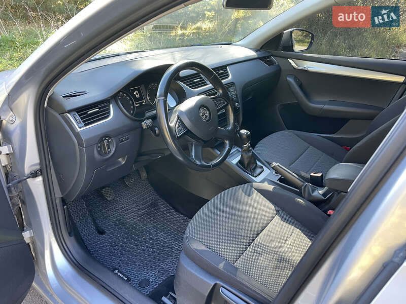 Универсал Skoda Octavia 2013 в Фастове