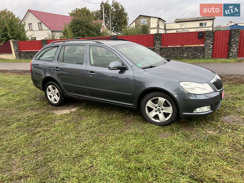 Универсал Skoda Octavia 2009 в Луцке