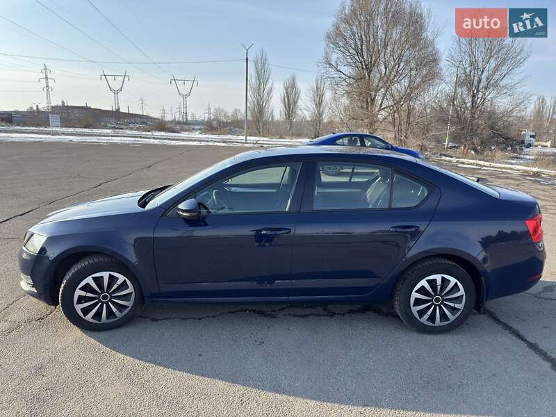 Ліфтбек Skoda Octavia 2017 в Дніпрі фото 3 Ліфтбек Skoda Octavia 2017 в Дніпрі