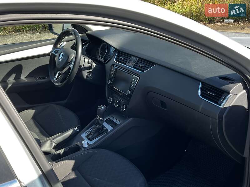 Універсал Skoda Octavia 2015 в Києві