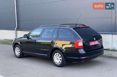 Универсал Skoda Octavia 2010 в 