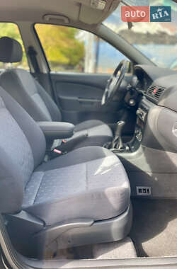 Универсал Skoda Octavia 2004 в 