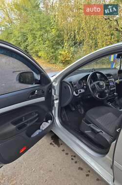 Универсал Skoda Octavia 2010 в 