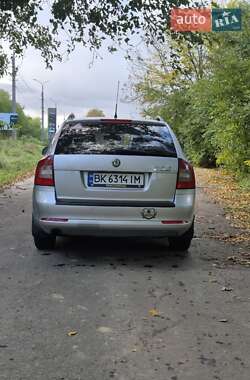 Универсал Skoda Octavia 2010 в 