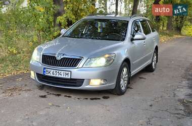 Универсал Skoda Octavia 2010 в 