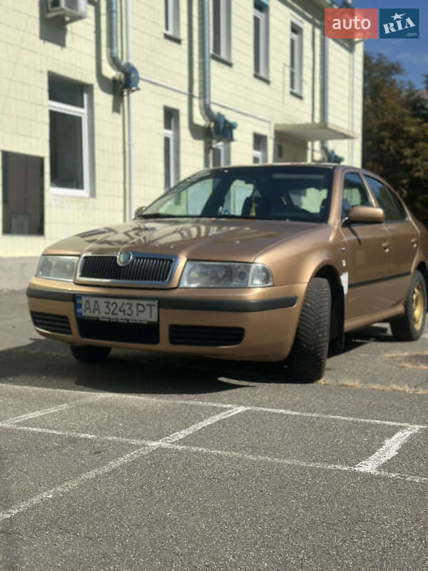 Ліфтбек Skoda Octavia 2001 в Києві