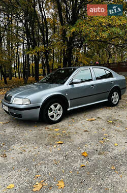 Лифтбек Skoda Octavia 2001 в Харькове