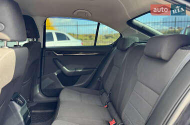 Лифтбек Skoda Octavia 2013 в 