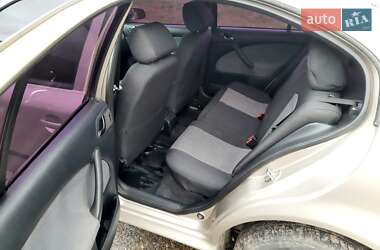 Лифтбек Skoda Octavia 2005 в 