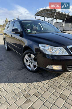 Универсал Skoda Octavia 2012 в 