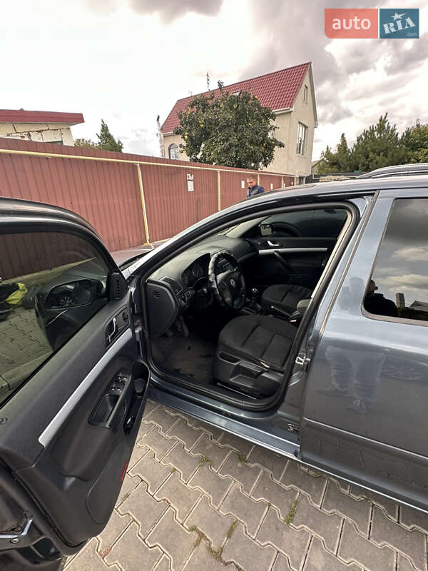 Лифтбек Skoda Octavia 2006 в Одессе