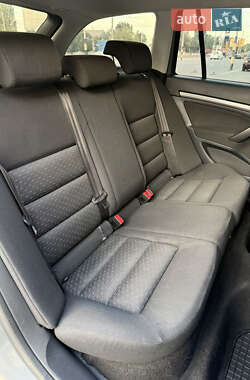 Универсал Skoda Octavia 2010 в 
