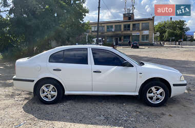 Лифтбек Skoda Octavia 2003 в 