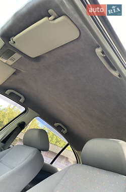 Лифтбек Skoda Octavia 2003 в 