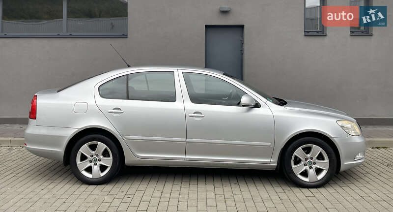 Лифтбек Skoda Octavia 2009 в Мукачево