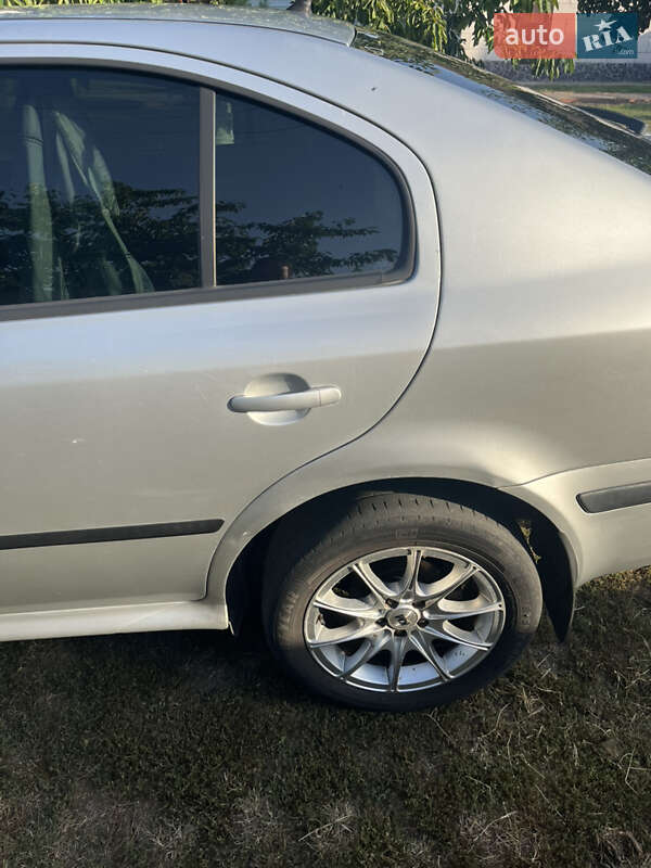 Лифтбек Skoda Octavia 2006 в Белой Церкви