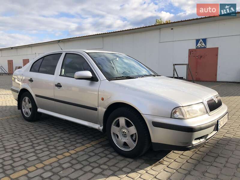 Ліфтбек Skoda Octavia 1997 в Львові