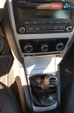 Ліфтбек Skoda Octavia 2009 в 