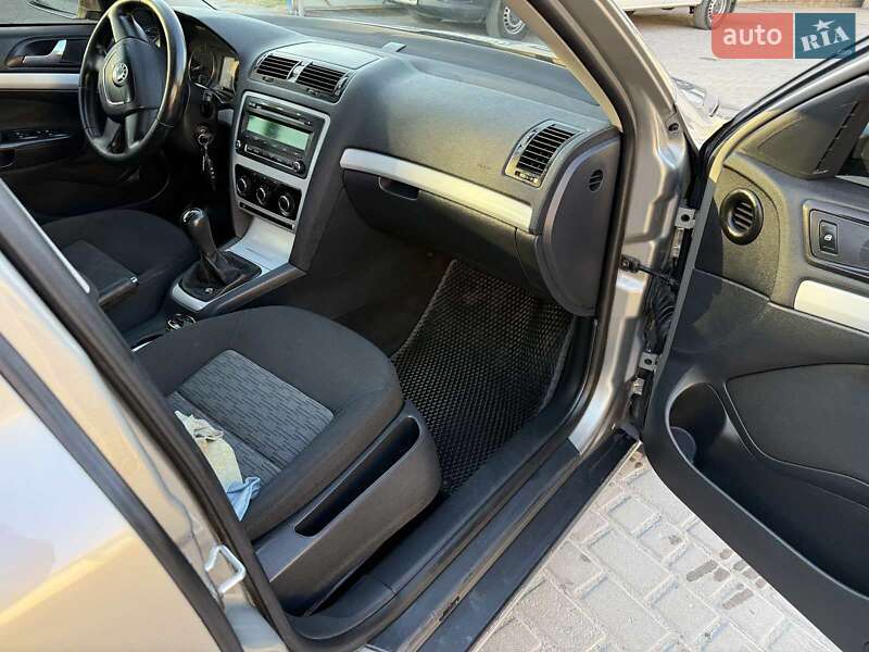 Лифтбек Skoda Octavia 2009 в Тернополе