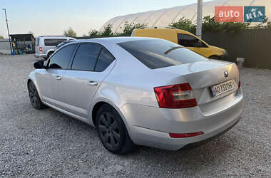 Лифтбек Skoda Octavia 2013 в 