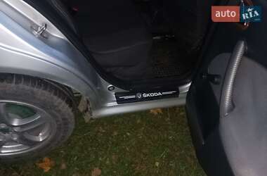 Ліфтбек Skoda Octavia 2001 в  фото 2 Ліфтбек Skoda Octavia 2001 в