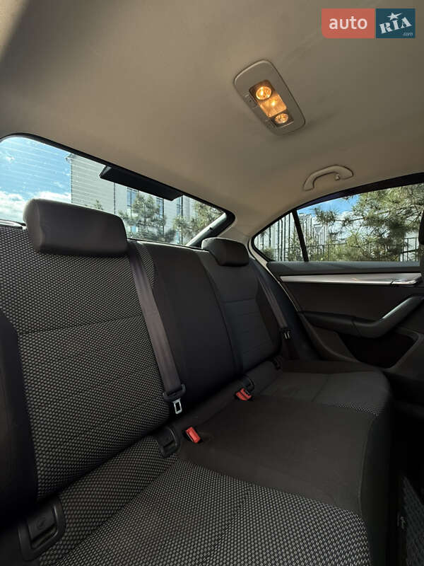 Лифтбек Skoda Octavia 2014 в Киеве фото 25 Лифтбек Skoda Octavia 2014 в Киеве