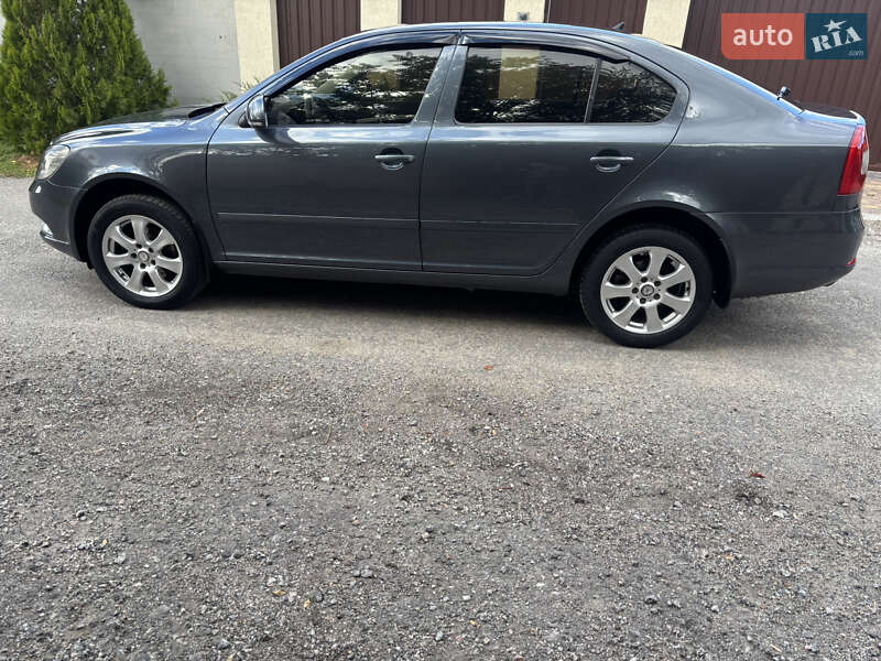 Лифтбек Skoda Octavia 2011 в Запорожье