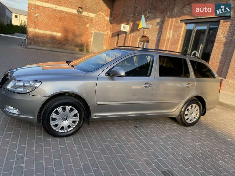 Универсал Skoda Octavia 2011 в Львове