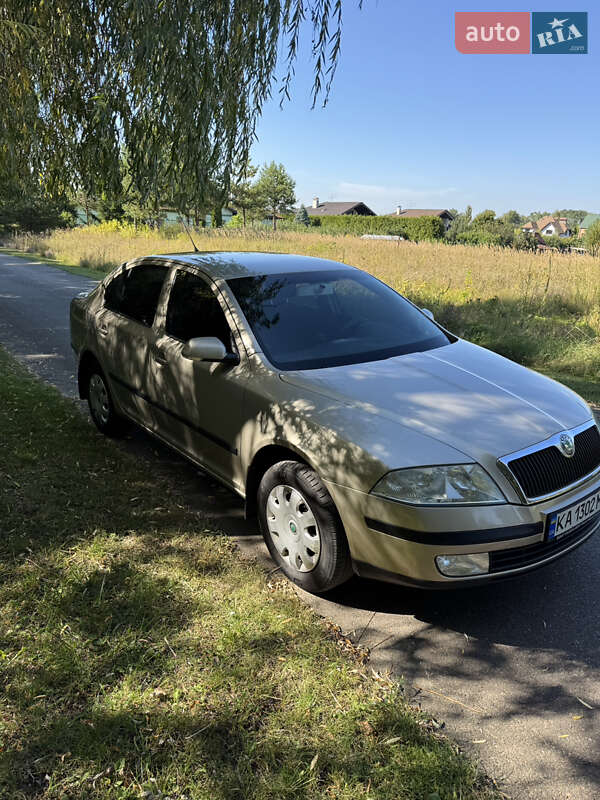 Лифтбек Skoda Octavia 2005 в Киеве