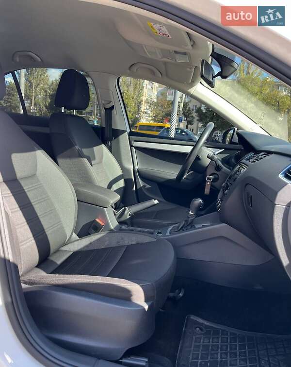 Лифтбек Skoda Octavia 2019 в Николаеве