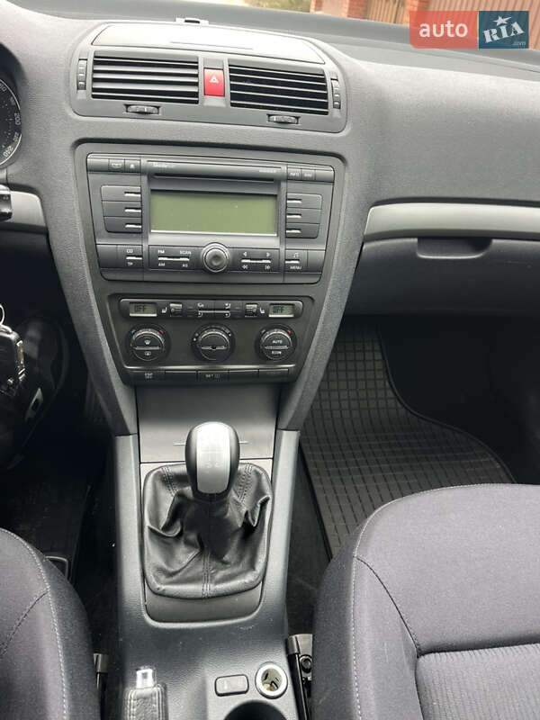 Лифтбек Skoda Octavia 2006 в Ахтырке фото 58 Лифтбек Skoda Octavia 2006 в Ахтырке