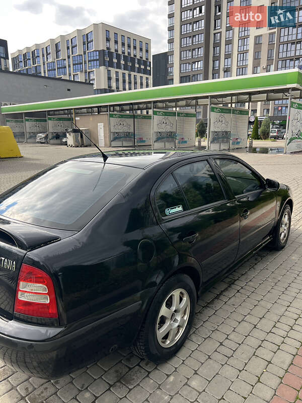 Лифтбек Skoda Octavia 2001 в Ивано-Франковске
