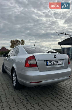 Лифтбек Skoda Octavia 2009 в 