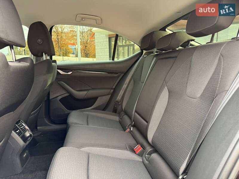 Лифтбек Skoda Octavia 2024 в Кривом Роге фото 35 Лифтбек Skoda Octavia 2024 в Кривом Роге