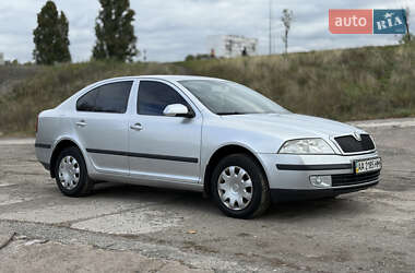 Лифтбек Skoda Octavia 2008 в 