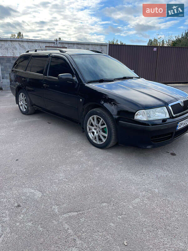 Универсал Skoda Octavia 2002 в Коростышеве
