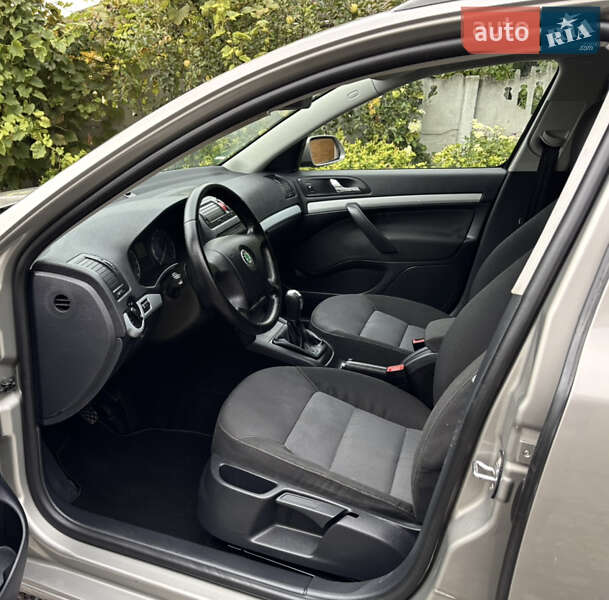 Універсал Skoda Octavia 2008 в Дніпрі