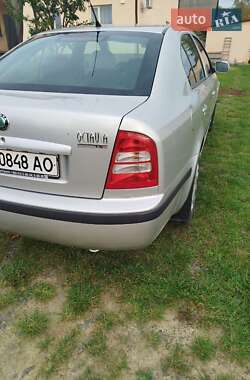 Лифтбек Skoda Octavia 2004 в 