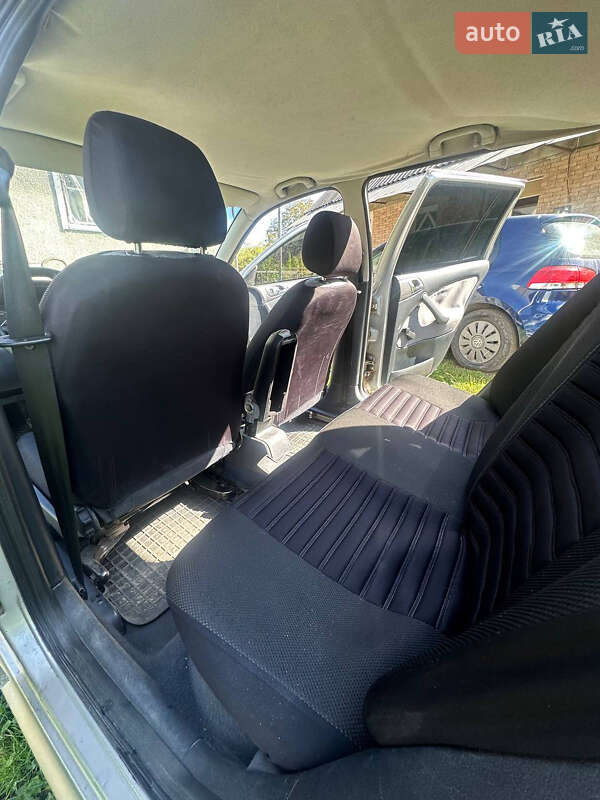 Универсал Skoda Octavia 2002 в Тячеве