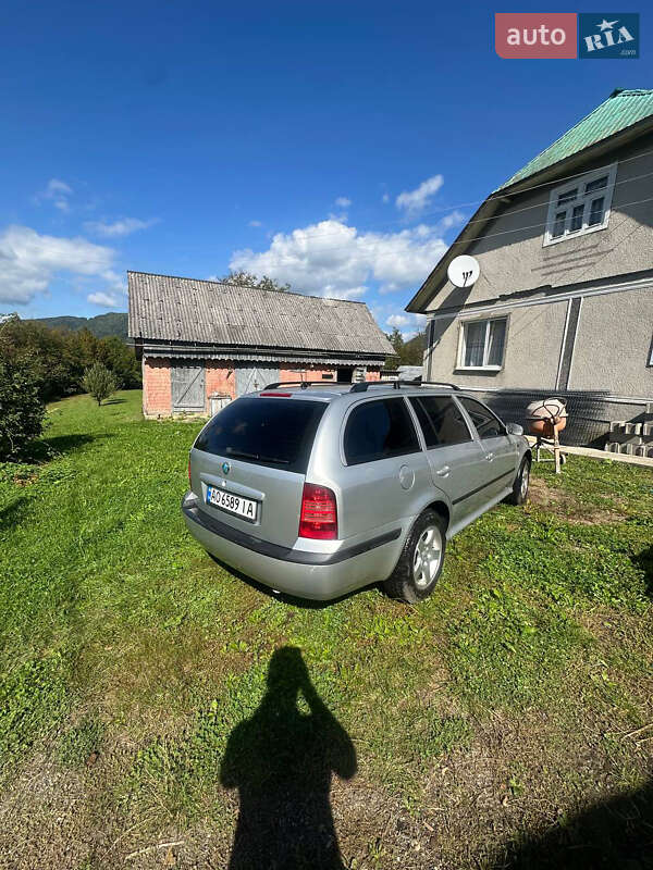 Универсал Skoda Octavia 2002 в Тячеве