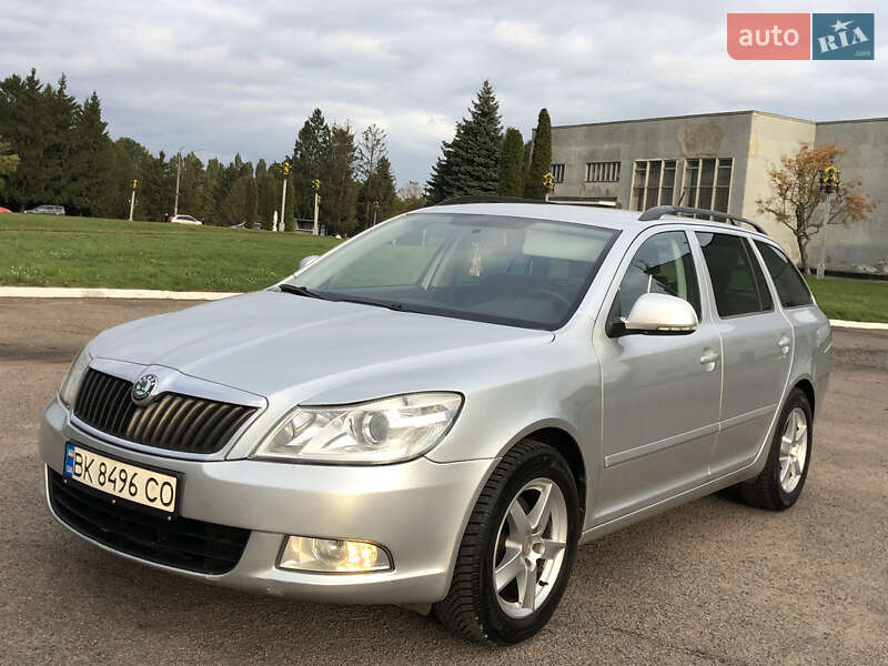 Универсал Skoda Octavia 2012 в Ровно