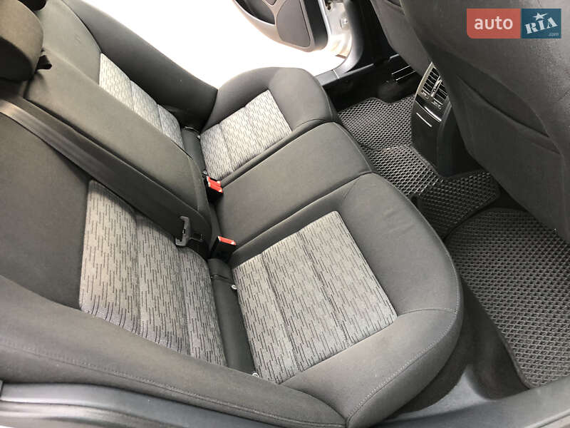Универсал Skoda Octavia 2012 в Ровно