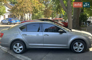 Лифтбек Skoda Octavia 2014 в Одессе