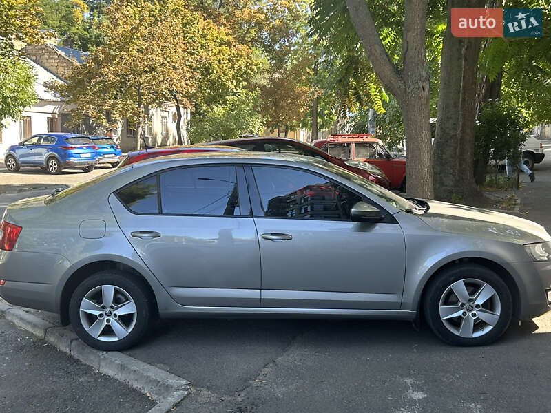 Ліфтбек Skoda Octavia 2014 в 
