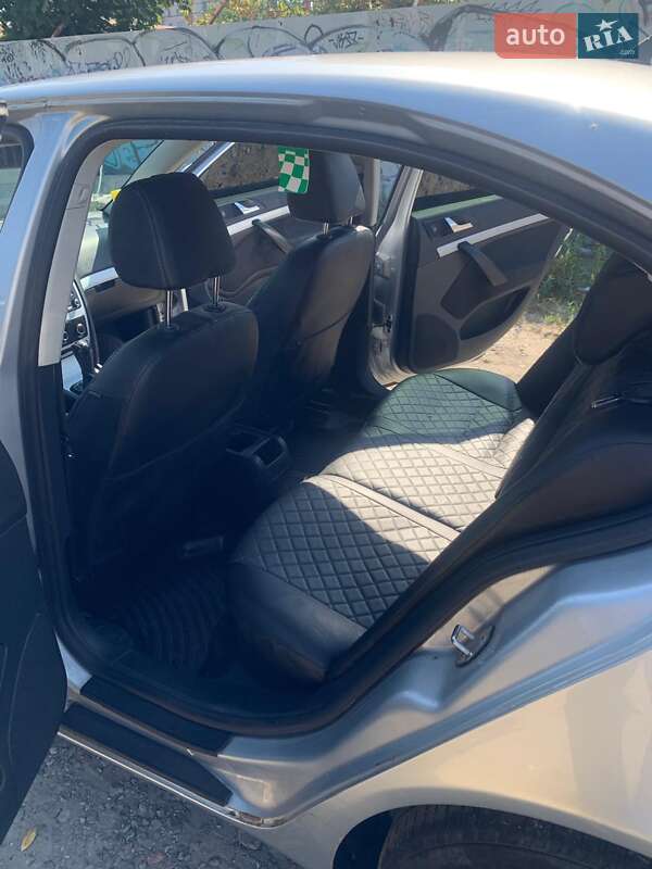 Лифтбек Skoda Octavia 2009 в Киеве фото 15 Лифтбек Skoda Octavia 2009 в Киеве