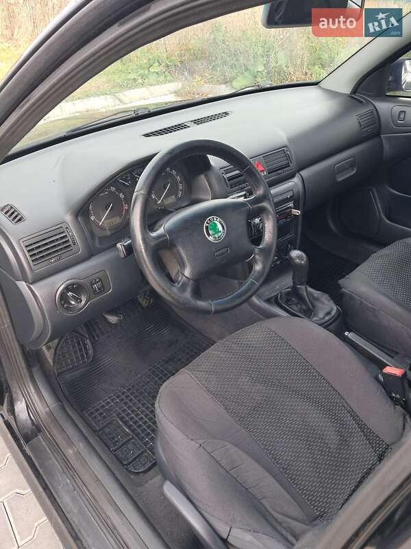 Лифтбек Skoda Octavia 2003 в Ивано-Франковске