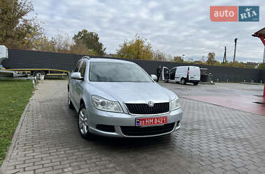 Универсал Skoda Octavia 2012 в 