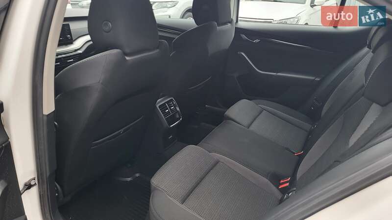 Лифтбек Skoda Octavia 2021 в Киеве