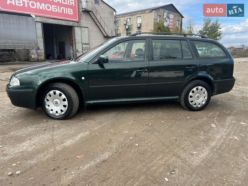Универсал Skoda Octavia 2004 в Виннице