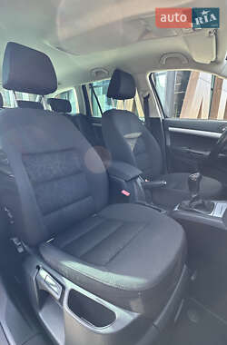 Універсал Skoda Octavia 2011 в  фото 27 Універсал Skoda Octavia 2011 в